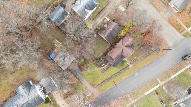 1611 Oakes Avenue, Rockford, IL 61107