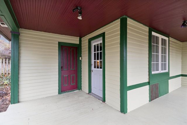 1611 Oakes Avenue, Rockford, IL 61107