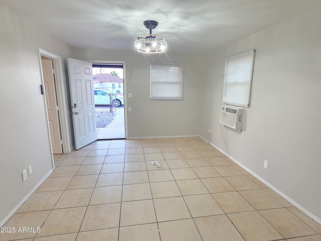 141 E ASH Avenue, Casa Grande, AZ 85122 — photo 3