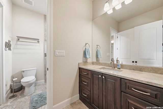550 OAK SHORES DR, Canyon Lake, TX 78133