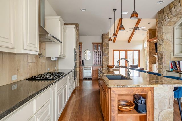 12912 Luna Montana WAY S, Austin, TX 78732