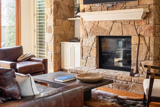 12912 Luna Montana WAY S, Austin, TX 78732