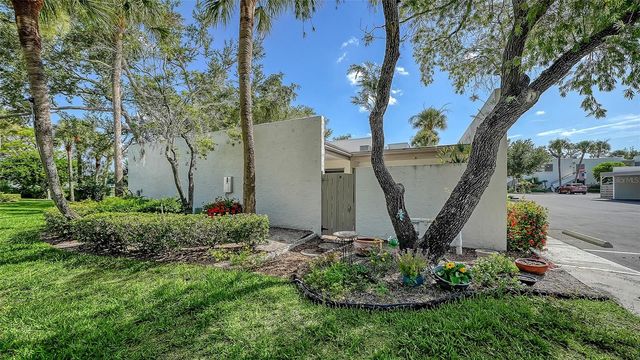 301 TIMBERLAKE DRIVE, Bradenton, FL 34210