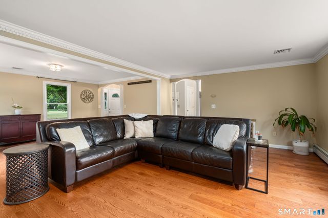 25 Vincent Circle, South Windsor, CT 06074