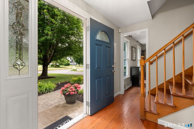 25 Vincent Circle, South Windsor, CT 06074