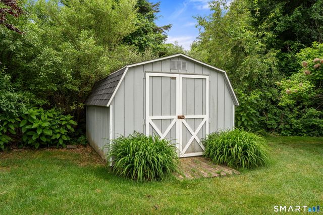 25 Vincent Circle, South Windsor, CT 06074