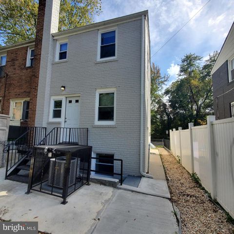 6340 SOUTHERN AVE NE, Washington, DC 20019