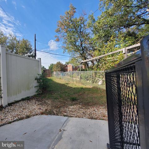 6340 SOUTHERN AVE NE, Washington, DC 20019