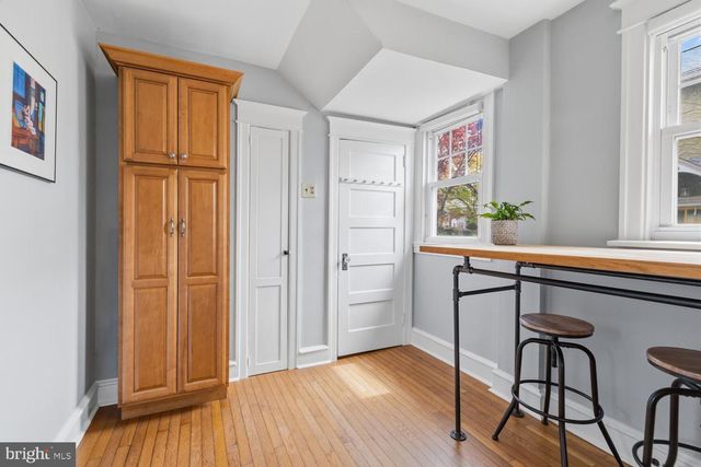 2116 E COUNTY LINE RD, Ardmore, PA 19003