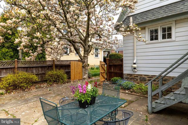 2116 E COUNTY LINE RD, Ardmore, PA 19003