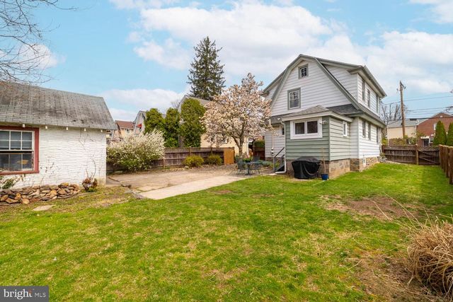 2116 E COUNTY LINE RD, Ardmore, PA 19003