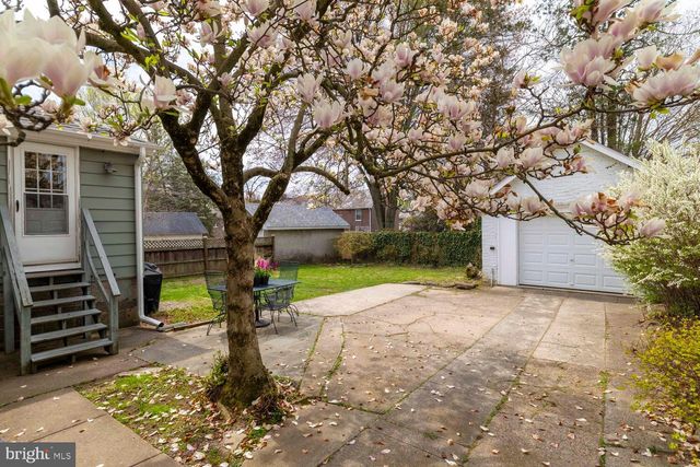 2116 E COUNTY LINE RD, Ardmore, PA 19003