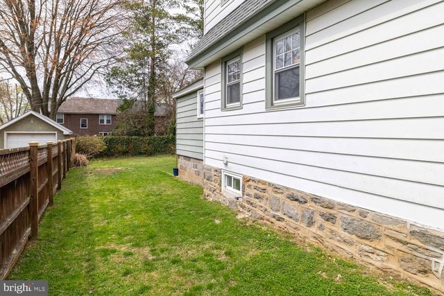 2116 E COUNTY LINE RD, Ardmore, PA 19003