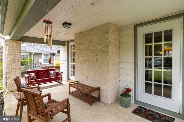 2116 E COUNTY LINE RD, Ardmore, PA 19003