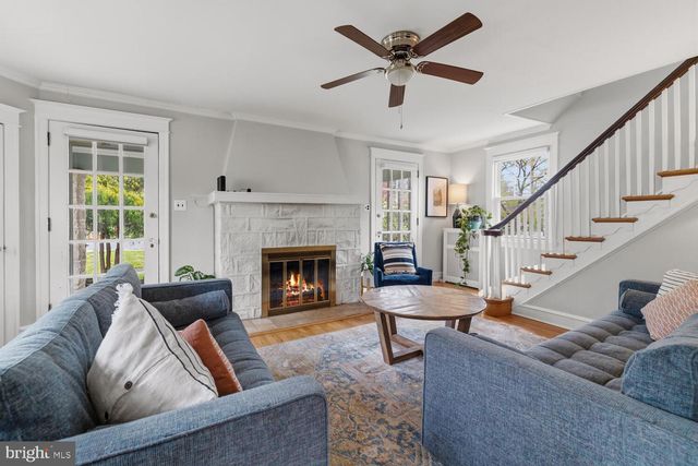 2116 E COUNTY LINE RD, Ardmore, PA 19003