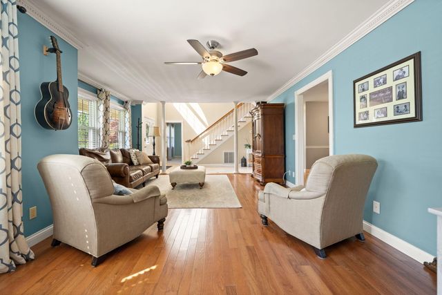 230 Royal Drive, London, KY 40744