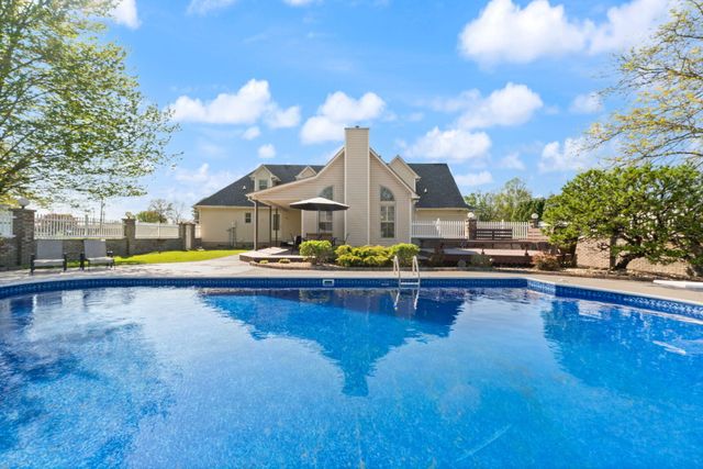 230 Royal Drive, London, KY 40744