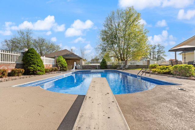 230 Royal Drive, London, KY 40744