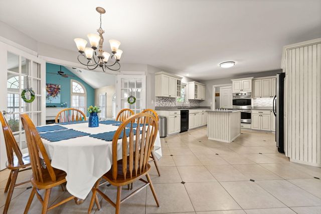 230 Royal Drive, London, KY 40744