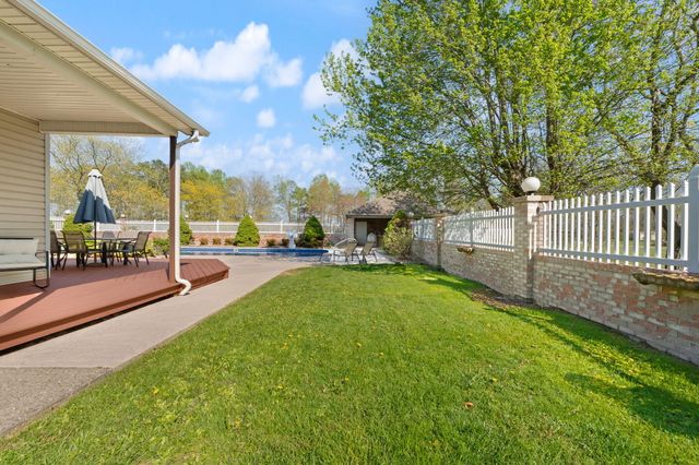 230 Royal Drive, London, KY 40744