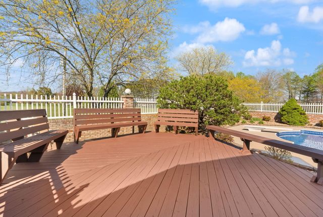 230 Royal Drive, London, KY 40744