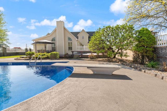 230 Royal Drive, London, KY 40744
