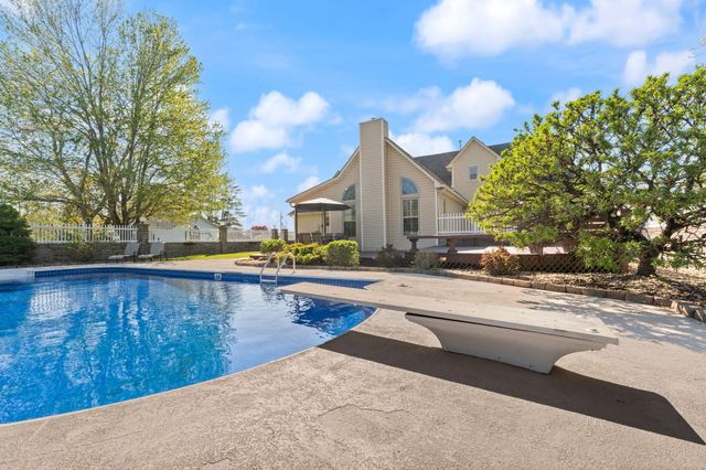 230 Royal Drive, London, KY 40744