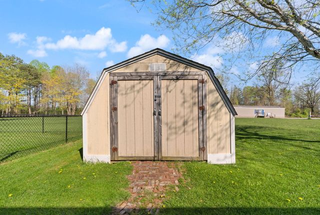 230 Royal Drive, London, KY 40744