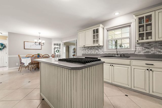 230 Royal Drive, London, KY 40744