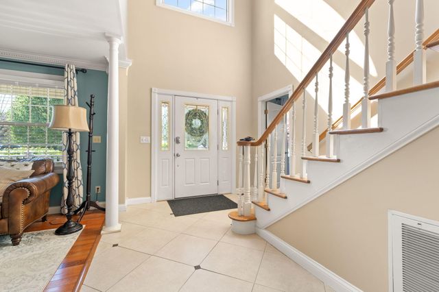 230 Royal Drive, London, KY 40744