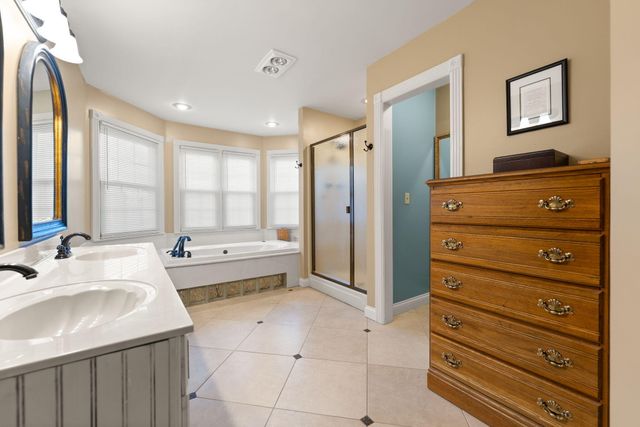 230 Royal Drive, London, KY 40744