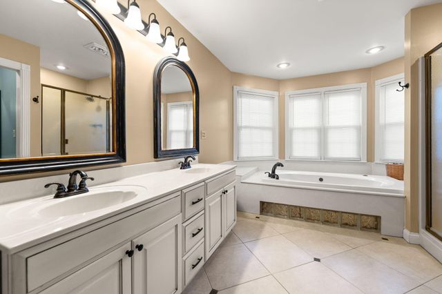 230 Royal Drive, London, KY 40744