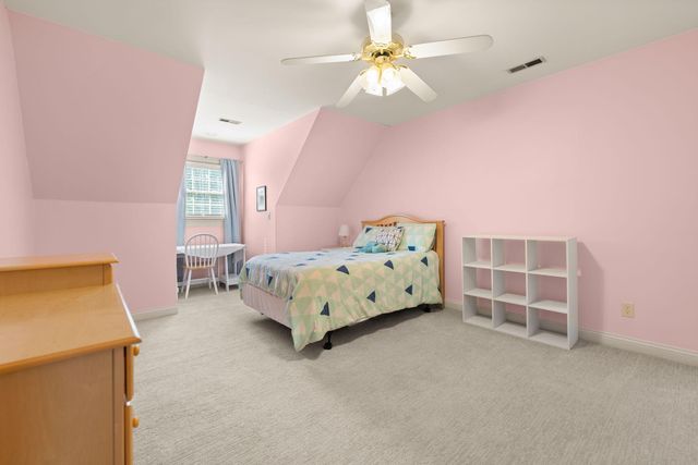 230 Royal Drive, London, KY 40744