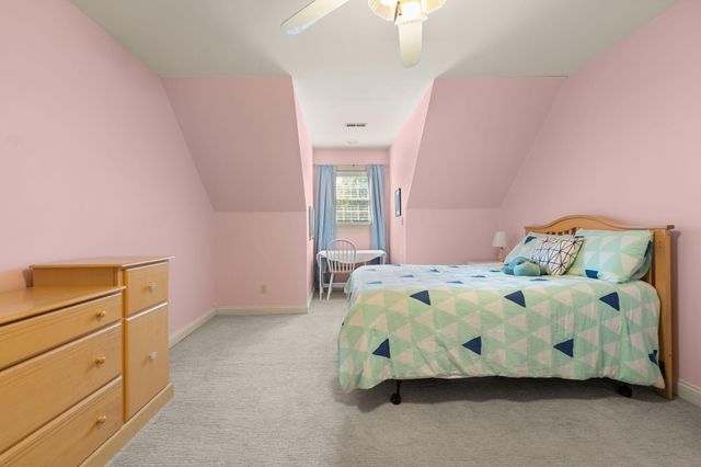 230 Royal Drive, London, KY 40744
