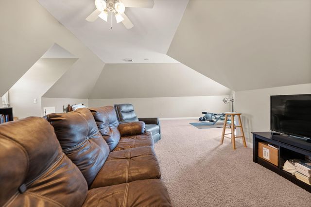 230 Royal Drive, London, KY 40744