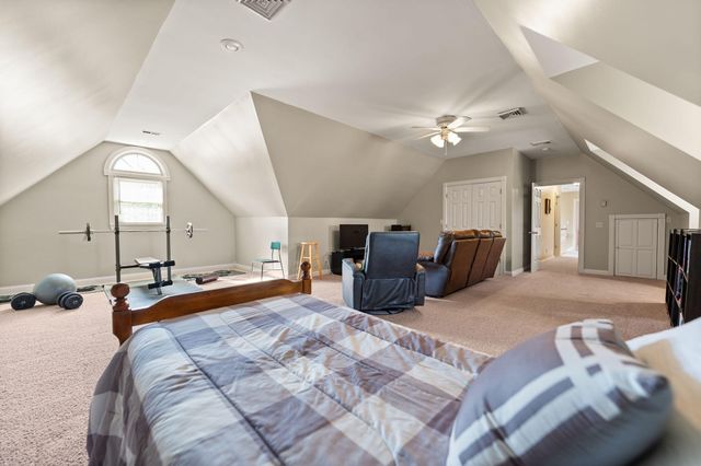 230 Royal Drive, London, KY 40744