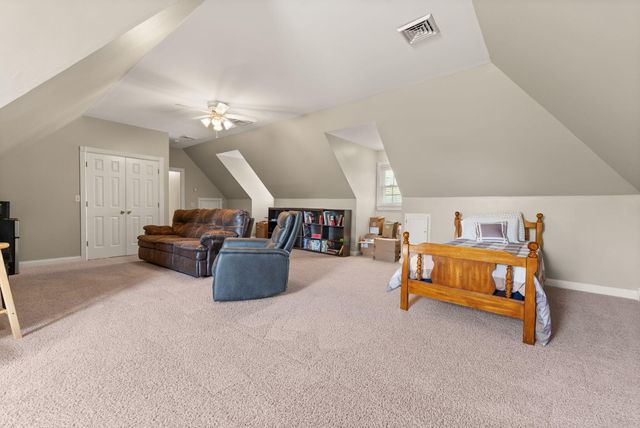 230 Royal Drive, London, KY 40744