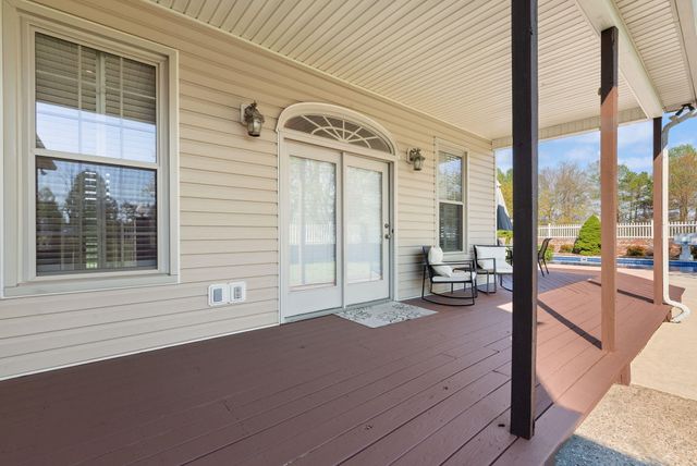 230 Royal Drive, London, KY 40744