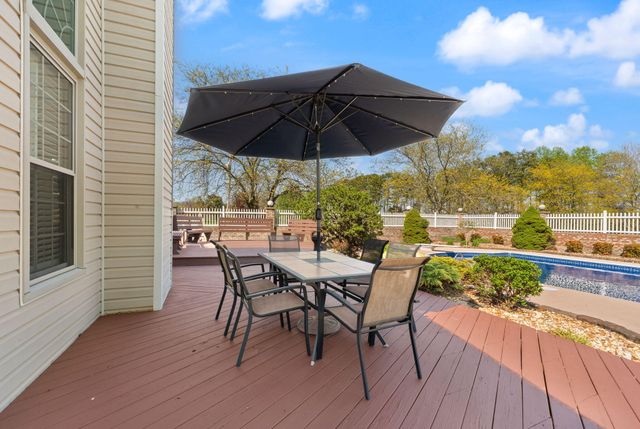 230 Royal Drive, London, KY 40744