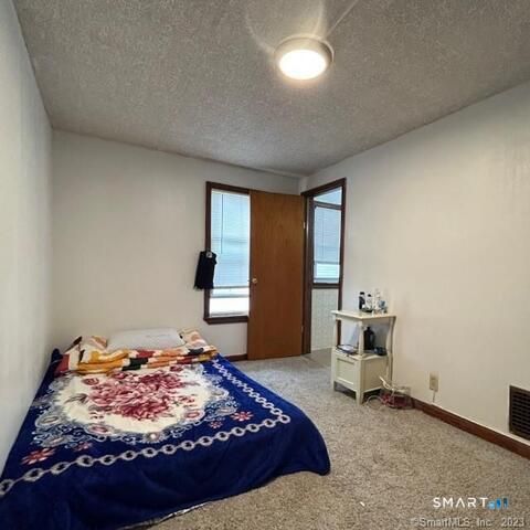 15 Wakefield Court 2, New Britain, CT 06053