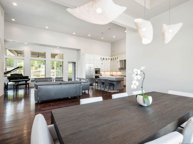 23214 Edens Canyon, San Antonio, TX 78255