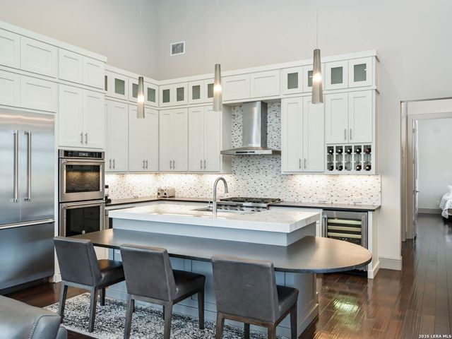 23214 Edens Canyon, San Antonio, TX 78255