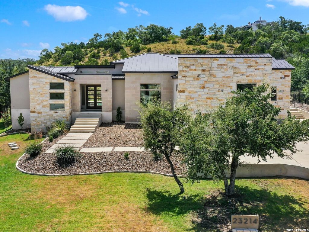 23214 Edens Canyon, San Antonio, TX 78255