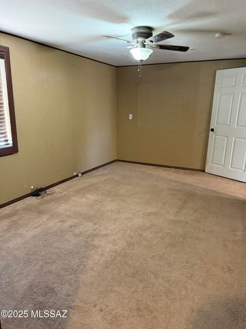 341 S Lawson Lane, Willcox, AZ 85643