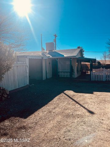 341 S Lawson Lane, Willcox, AZ 85643