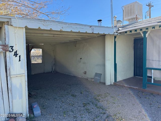 341 S Lawson Lane, Willcox, AZ 85643