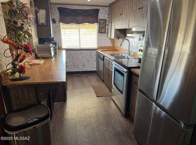 341 S Lawson Lane, Willcox, AZ 85643