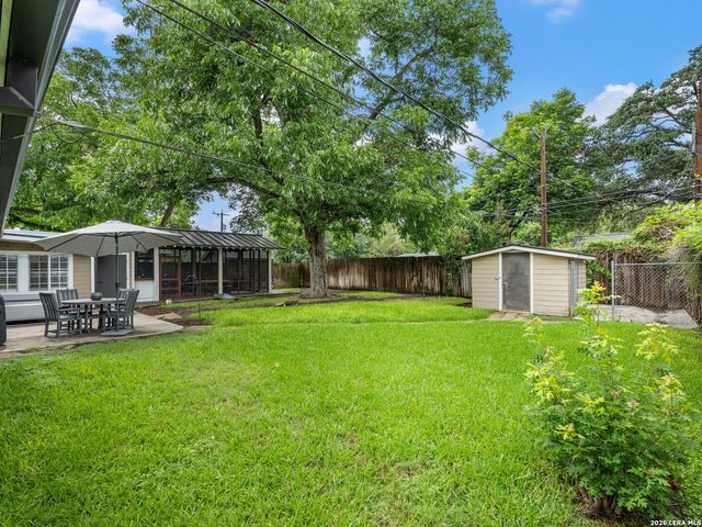 215 Ridgehaven, San Antonio, TX 78209