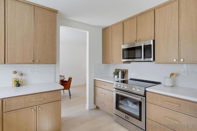 13936 Barrymore, San Diego, CA 92129