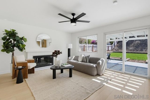 13936 Barrymore, San Diego, CA 92129